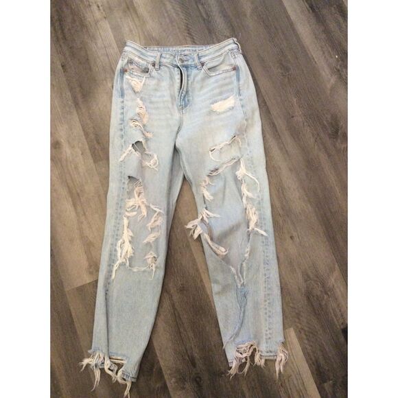 American Eagle Seriously Destroyed Raw Hem Jeans Comfort Waistband Mom Size 4 - Picture 1 of 11